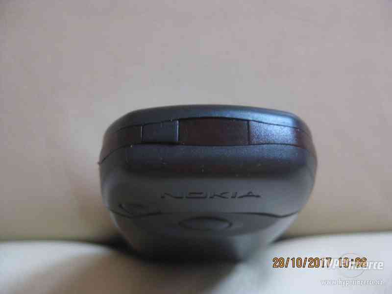 Nokia 6210 - mobilní telefony z r.2000 - foto 13