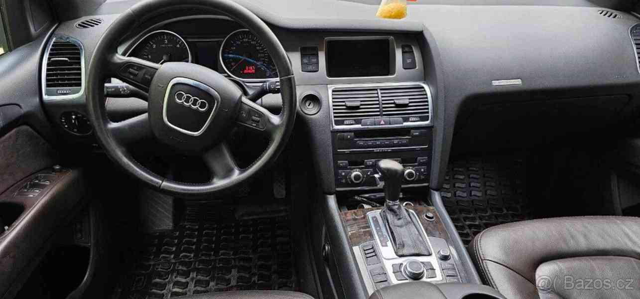 Audi Q7 3,0   Prodám Audi Q7 TDi, 176 kW - foto 5