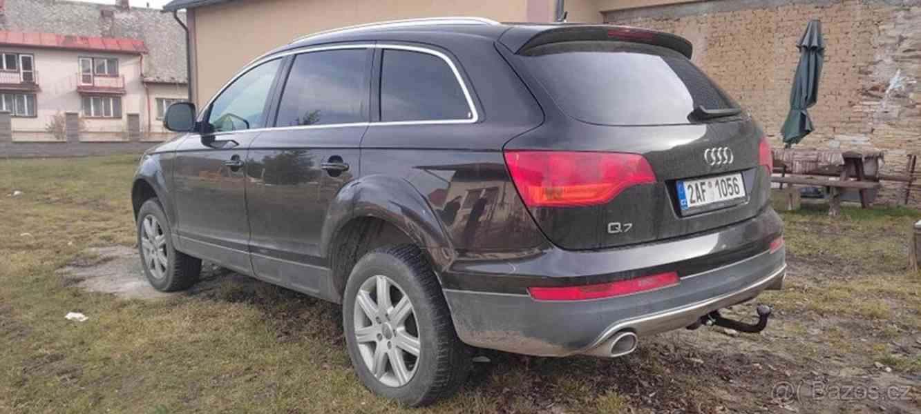 Audi Q7 3,0   Prodám Audi Q7 TDi, 176 kW - foto 4