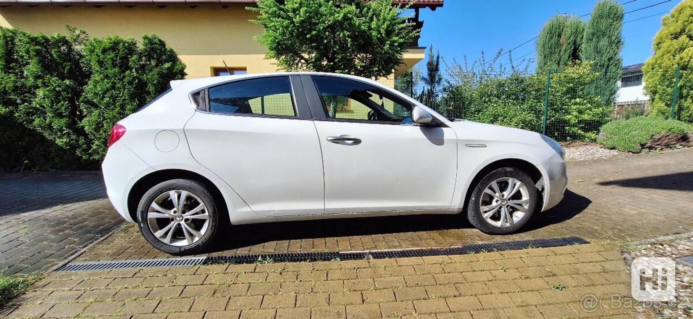 Alfa romeo giulietta 2.0jtdm - foto 1