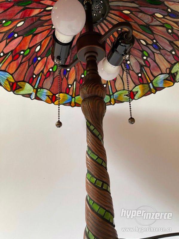 Vážky - velká stolní lampa Tiffany secesní styl - foto 3