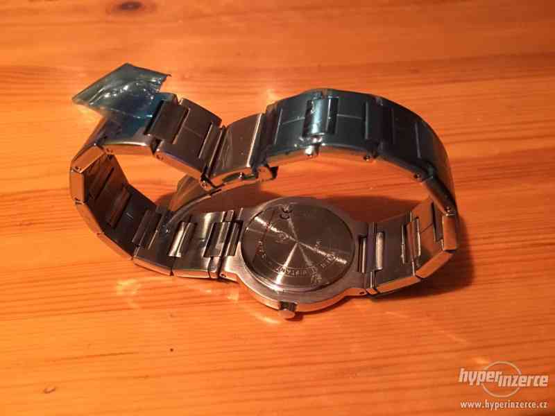 Nerozbalené luxusní hodinky Pierre Cardin - foto 3
