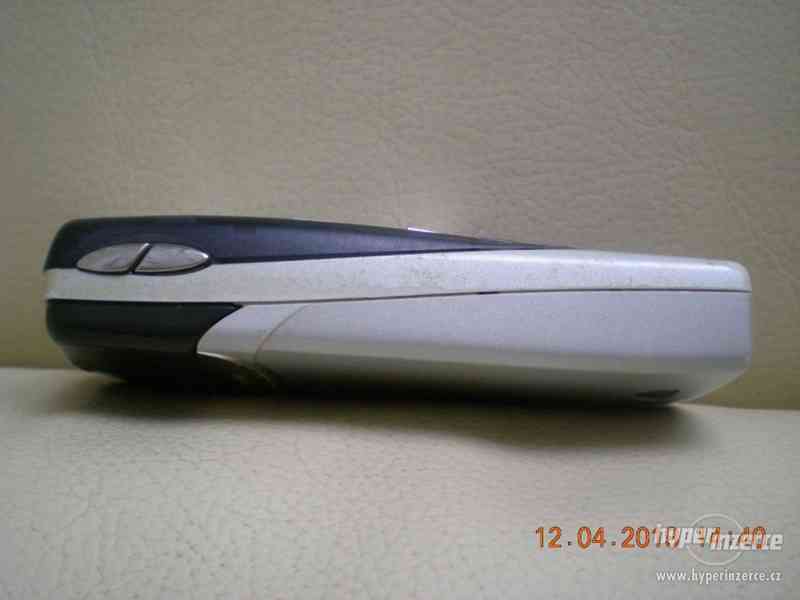 Nokia 8310 - plně funkční mobilní telefony z r.2001 - foto 4