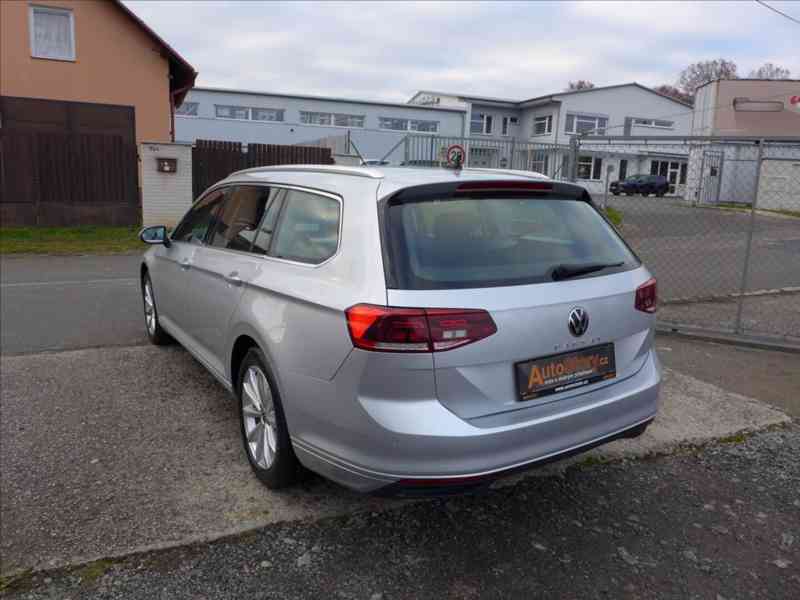 Volkswagen Passat 2,0 TDI FULL LED NAVI APP DPH - foto 4