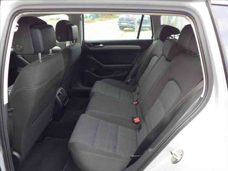 Volkswagen Passat 2,0 TDI FULL LED NAVI APP DPH - foto 6