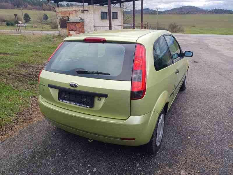 Ford Fiesta 1.3 44Kw RV.2005 - NOVÁ STK - foto 9