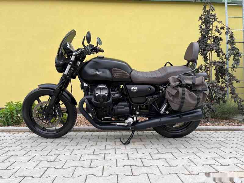 Moto Guzzi V7 Stone 850 2023 - foto 10