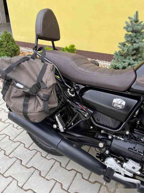 Moto Guzzi V7 Stone 850 2023 - foto 7