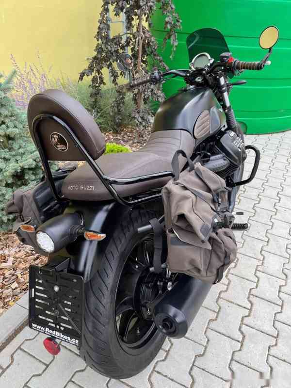 Moto Guzzi V7 Stone 850 2023 - foto 8