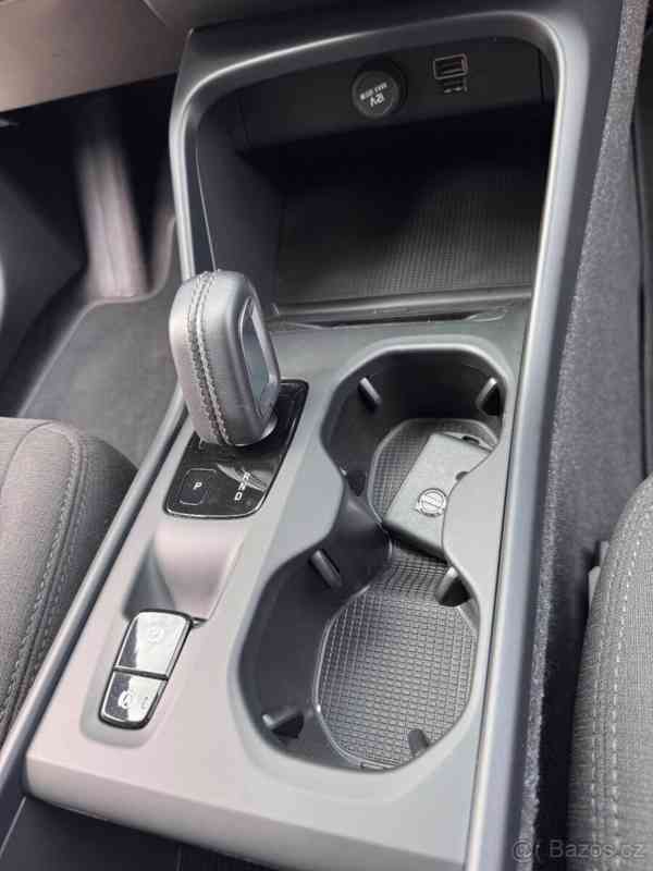 Volvo XC40 1,5 - foto 18