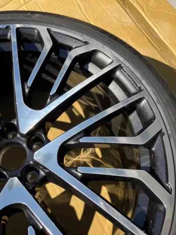 alu kolo kola r23 Audi Q8 SQ8 4M 4M8601025BN - foto 11