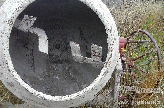 Míchačka na stavbu velká - foto 5