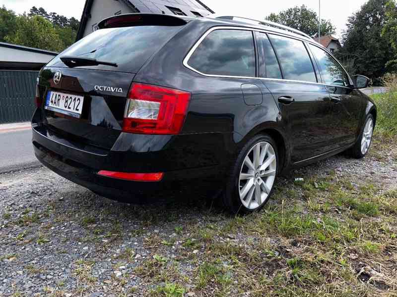 Škoda Octavia 2,0   Octavia Combi TDI, černá - foto 14