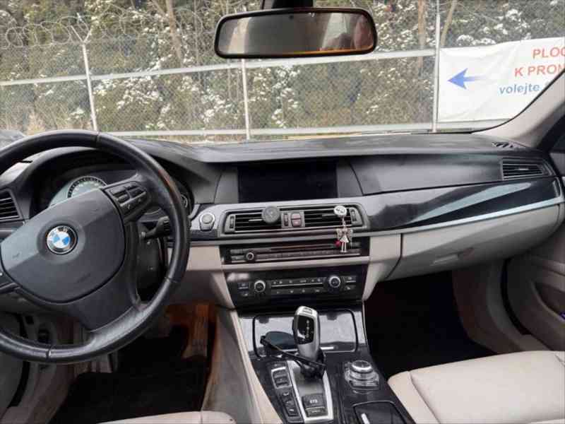 BMW Řada 5 3,0   530 D XDRIVE - foto 3