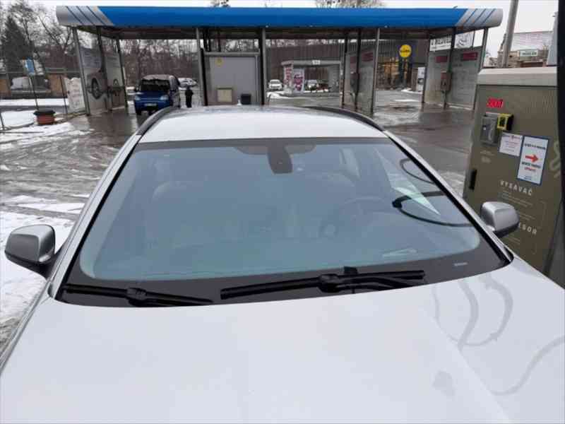 BMW Řada 5 3,0   530 D XDRIVE - foto 8