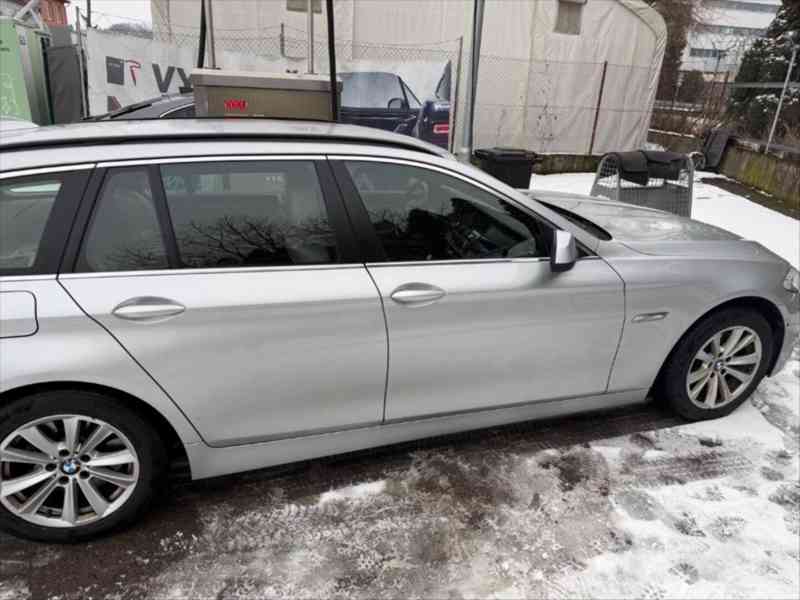 BMW Řada 5 3,0   530 D XDRIVE - foto 6