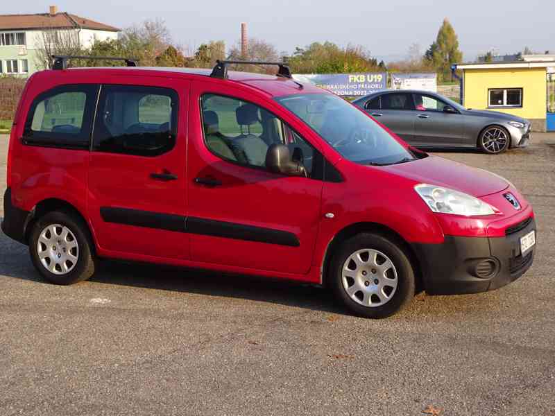 Peugeot Partner 1.6i Tepee r.v.2009 (66 kw) - foto 2