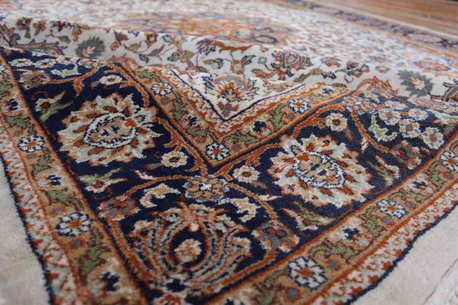 Indický ručně vázaný koberec Laver - foto 3