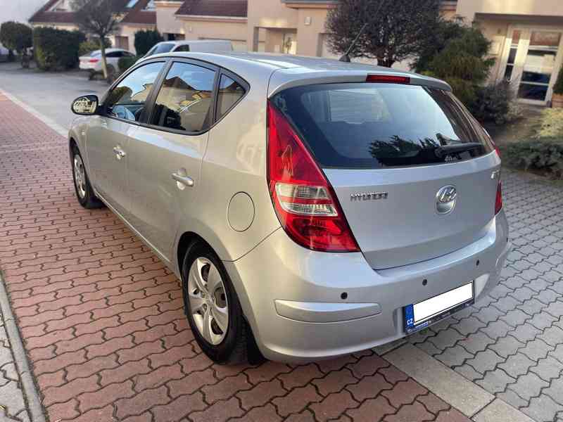 HYUNDAI I30, 1.4 BENZIN, 80 kW, 2.majitel, 108 tis. km!!! - foto 4