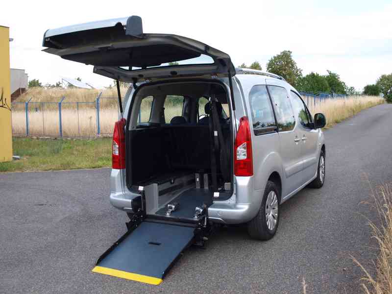 Citroën Berlingo: plošina pro převoz vozíčkáře - foto 3