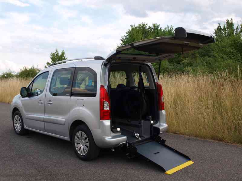 Citroën Berlingo: plošina pro převoz vozíčkáře - foto 2