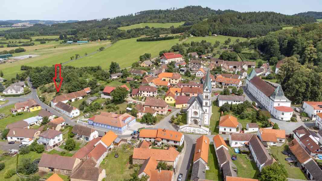 Prodej domu se stodolou a garáží na okraji obce Žihobce - foto 8