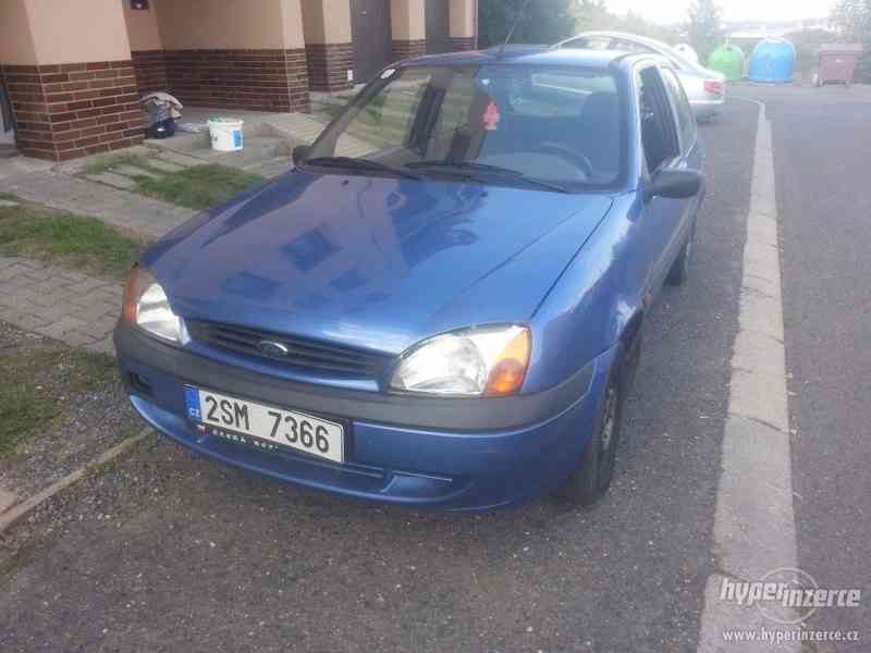 fiesta 2001- nový facelift, zaplacená ekodaň, STK do 10/2017 - foto 2