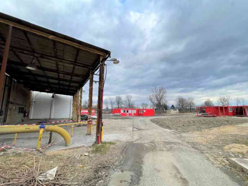 Nájem skladů i ploch na výrobu, 1.700 m2 LOUNY (Dálnice D7) - foto 7