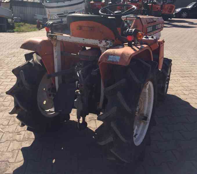 Traktor Kubota B1502 DT, 15HP,4x4 - foto 2