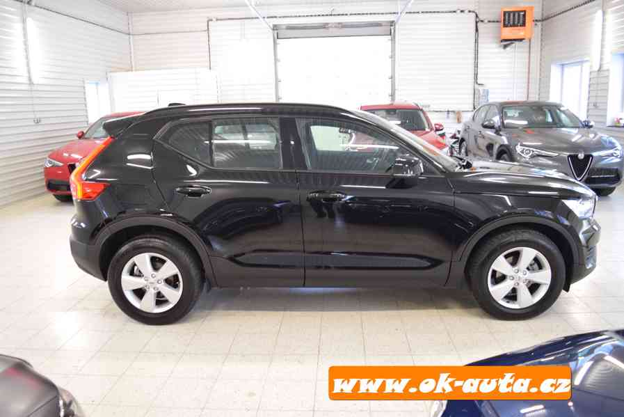 Volvo XC40 T2 MOMENTUM AUTOMAT-DPH 2022 - foto 6