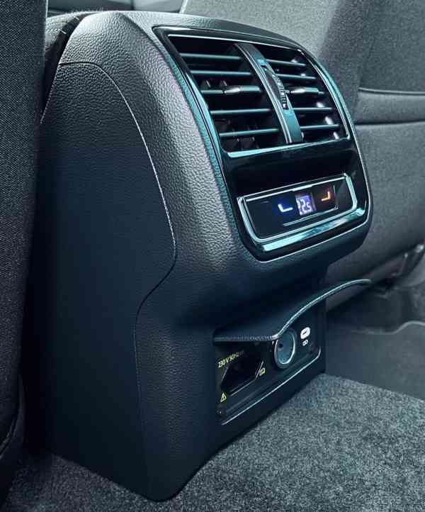 Volkswagen Passat 2,0   B8 TDI DSG 110 KW Facelift - foto 13