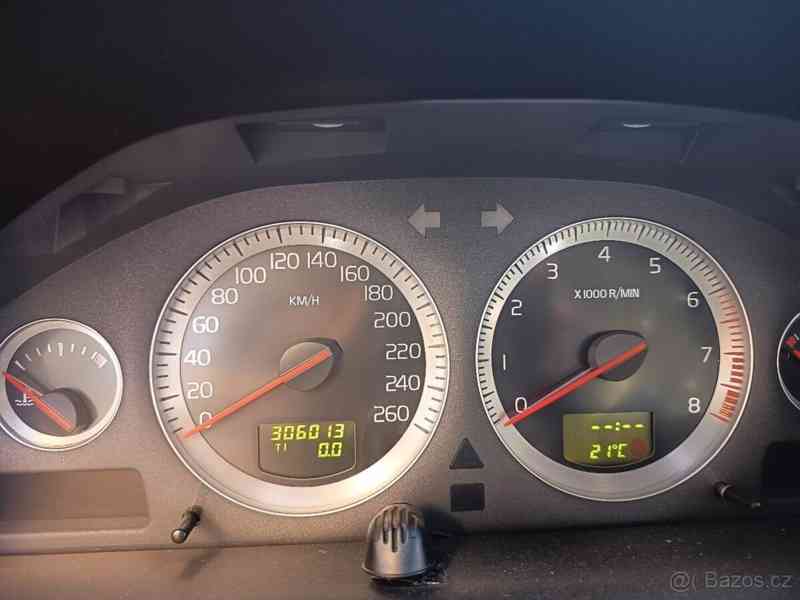 Volvo XC90 3,2   l AWD exucutive LPG - foto 3