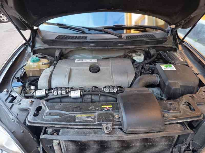 Volvo XC90 3,2   l AWD exucutive LPG - foto 12