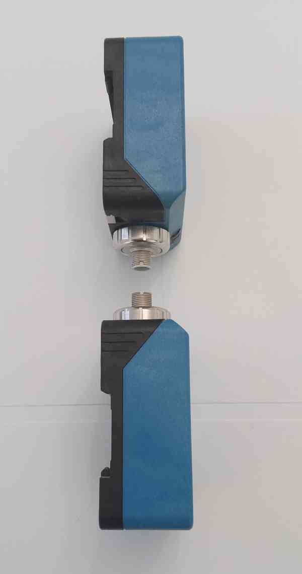 Indukční čidlo sensor SICK IQ80-50BPP-KC0 Napájení 10-36 VDC - foto 3