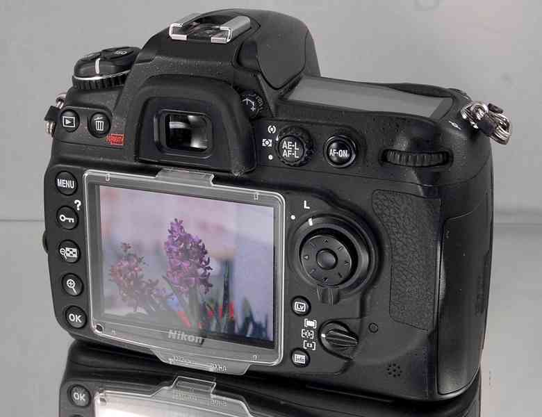 Nikon D300S *DX 12.3 MPix*JPEG+RAW**HDV*60000 Exp. - foto 7