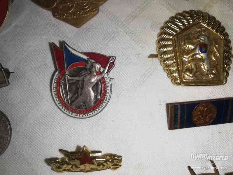 Odznaky a medaile - 23 ks - foto 13