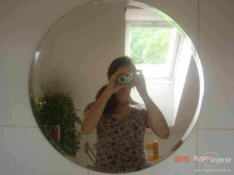 zrcadlo velké a zrcadlo kulaté - foto 4