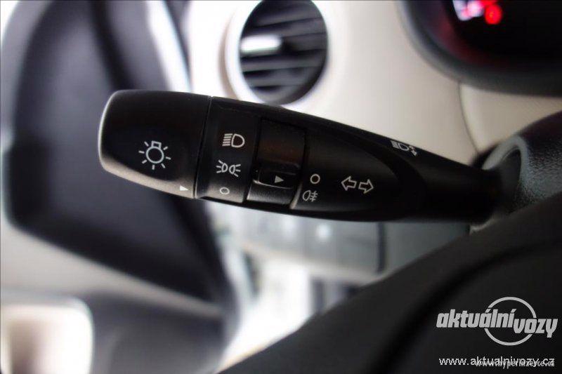 Hyundai i10 1.0, rok 2016 - foto 5