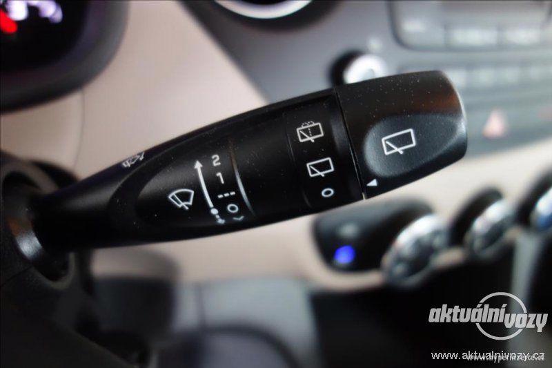 Hyundai i10 1.0, rok 2016 - foto 7