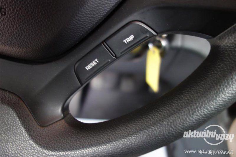 Hyundai i10 1.0, rok 2016 - foto 9