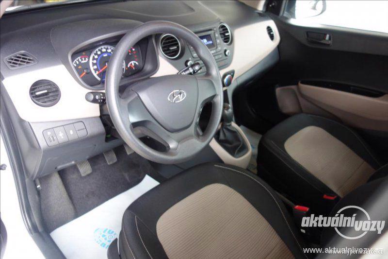 Hyundai i10 1.0, rok 2016 - foto 13