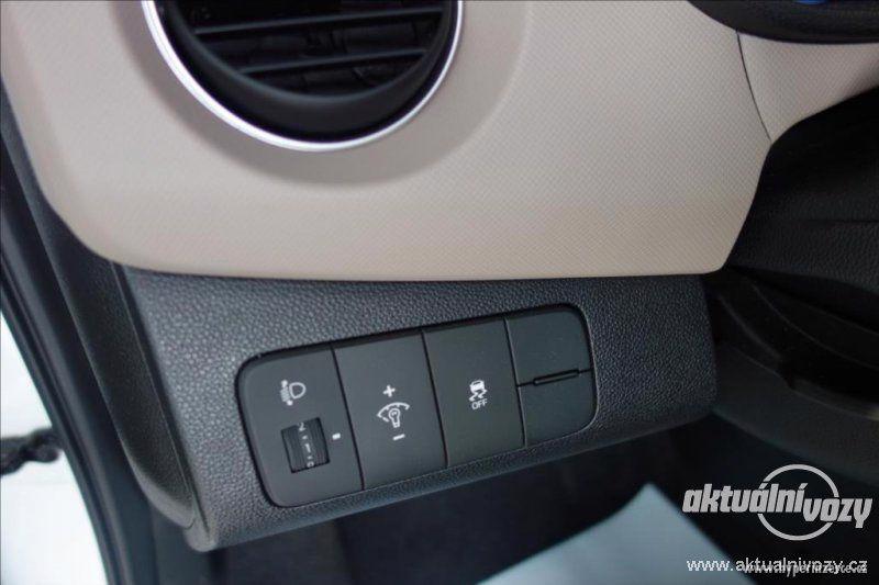 Hyundai i10 1.0, rok 2016 - foto 15