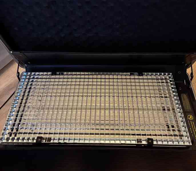 Kino Flo Diva-Lite 401 – studiové světlo s kufrem - foto 5