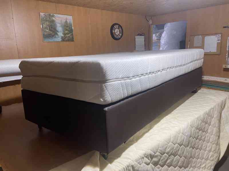 Koženkové hotelové postele 200x90 - foto 2