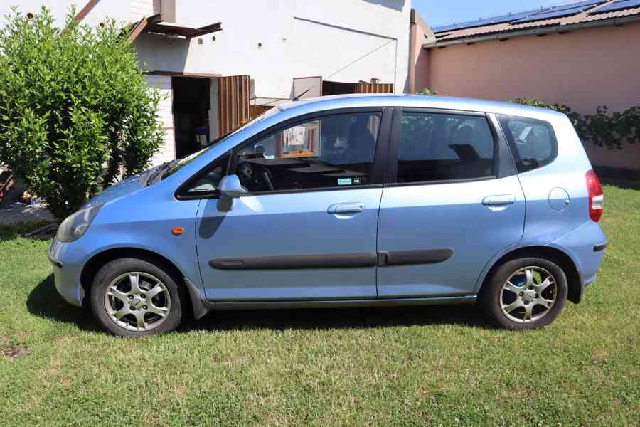 Automobil - foto 2