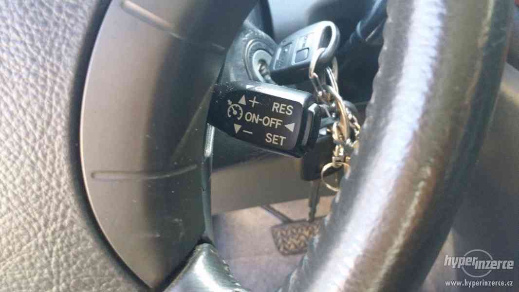 Toyota Previa 2.4 Automat - foto 3