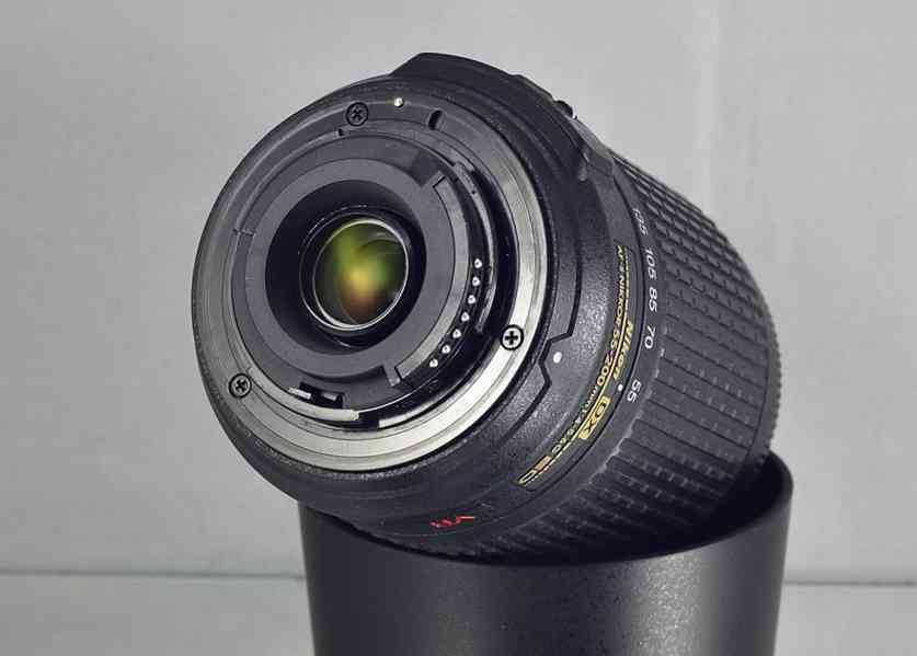 NIKON AF-S DX NIKKOR 55-200mm f/4-5.6 G ED VR - foto 5