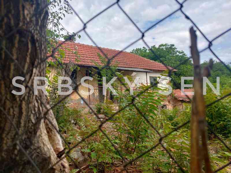 Vesnická usedlost k rekonstrukci – 6 km od města Knjaževač - foto 3