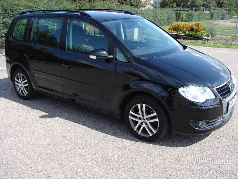 VW Touran 1.9 TDI r.v.2009 (1.Maj.servisní knížka.) ČR - foto 2