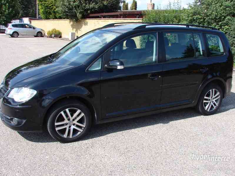 VW Touran 1.9 TDI r.v.2009 (1.Maj.servisní knížka.) ČR - foto 3